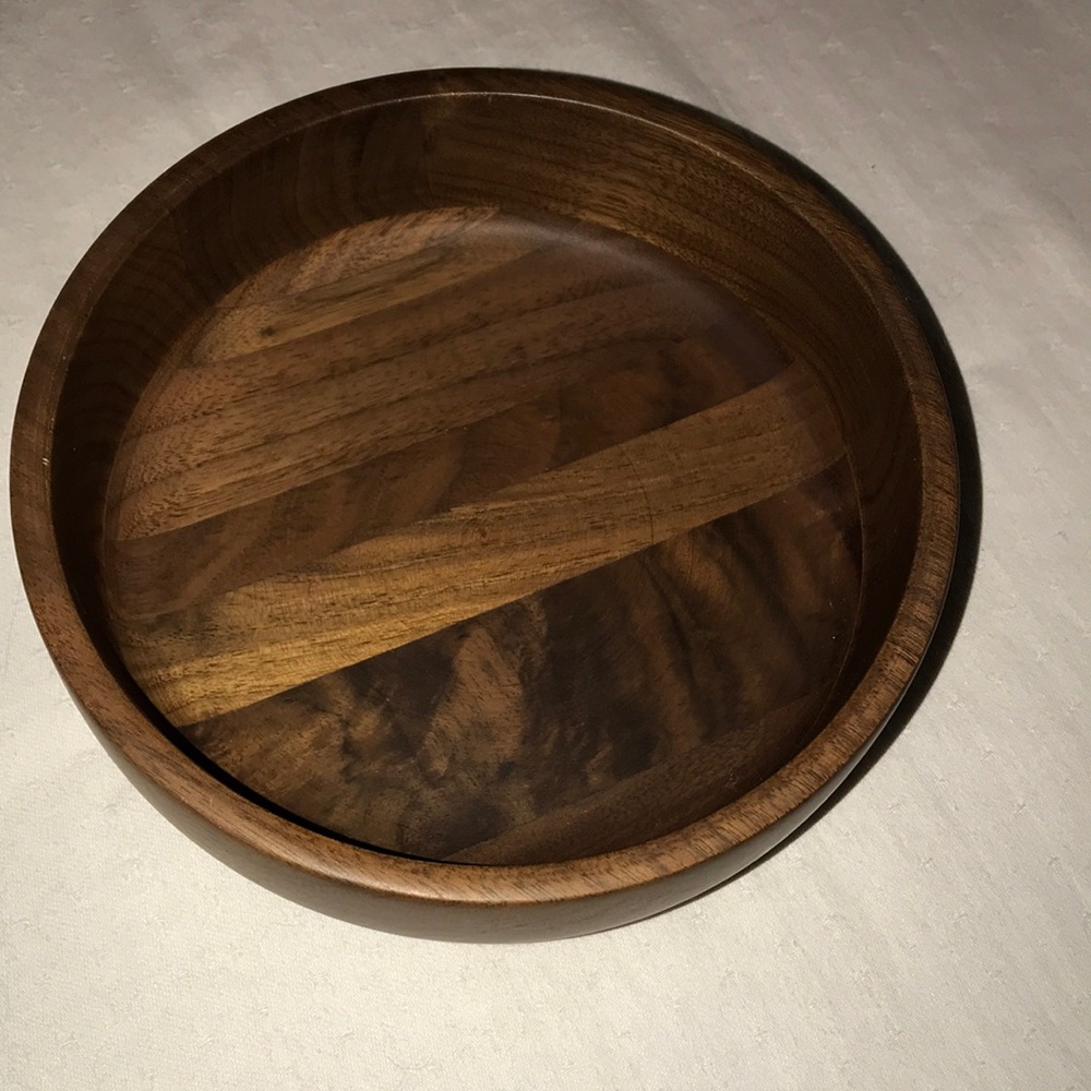 Vintage Small Walnut Wood Bowl 6 1/2” Round
